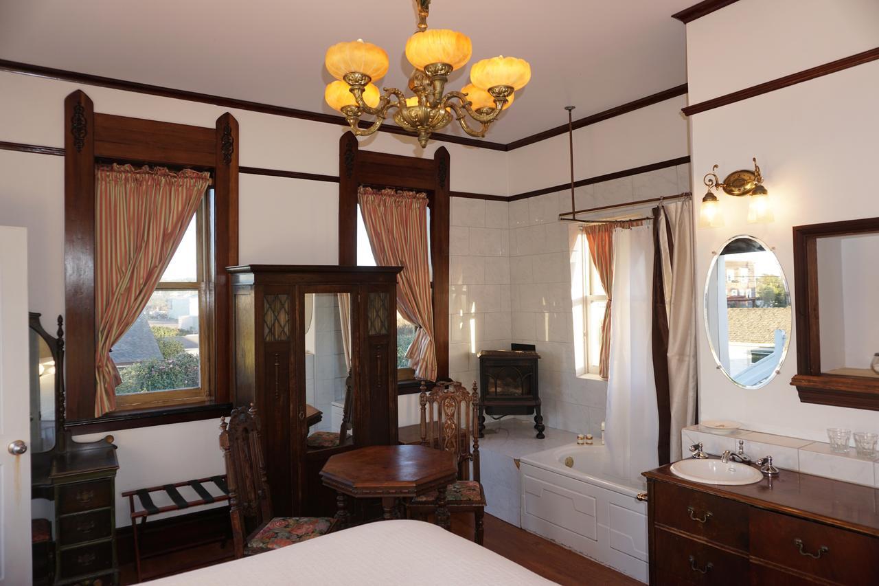 Weller House Inn Форт-Брэгг Номер фото